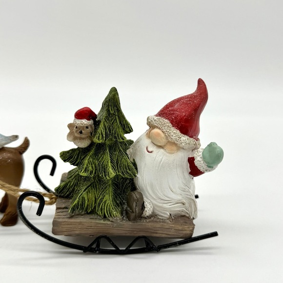 Santa Sled Pulled By Reindeer Christmas Resin Figure Tree Birds Sleigh New - Picture 4 of 4